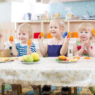 Zmena výšky príspevkov zákonných zástupcov detí na čiastočnú úhradu nákladov v materskej škole a školskej jedálni!
